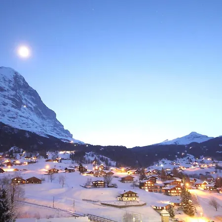 Holiday home Gemuetliches Zum Alleinbewohnen Mit Garten & Bergblick, Kostenloses Wifi, Ladestation Fuer E-autos Grindelwald