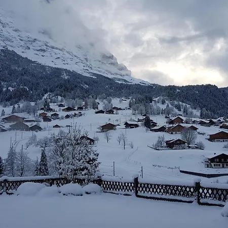Gemuetliches Zum Alleinbewohnen Mit Garten & Bergblick, Kostenloses Wifi, Ladestation Fuer E-autos *